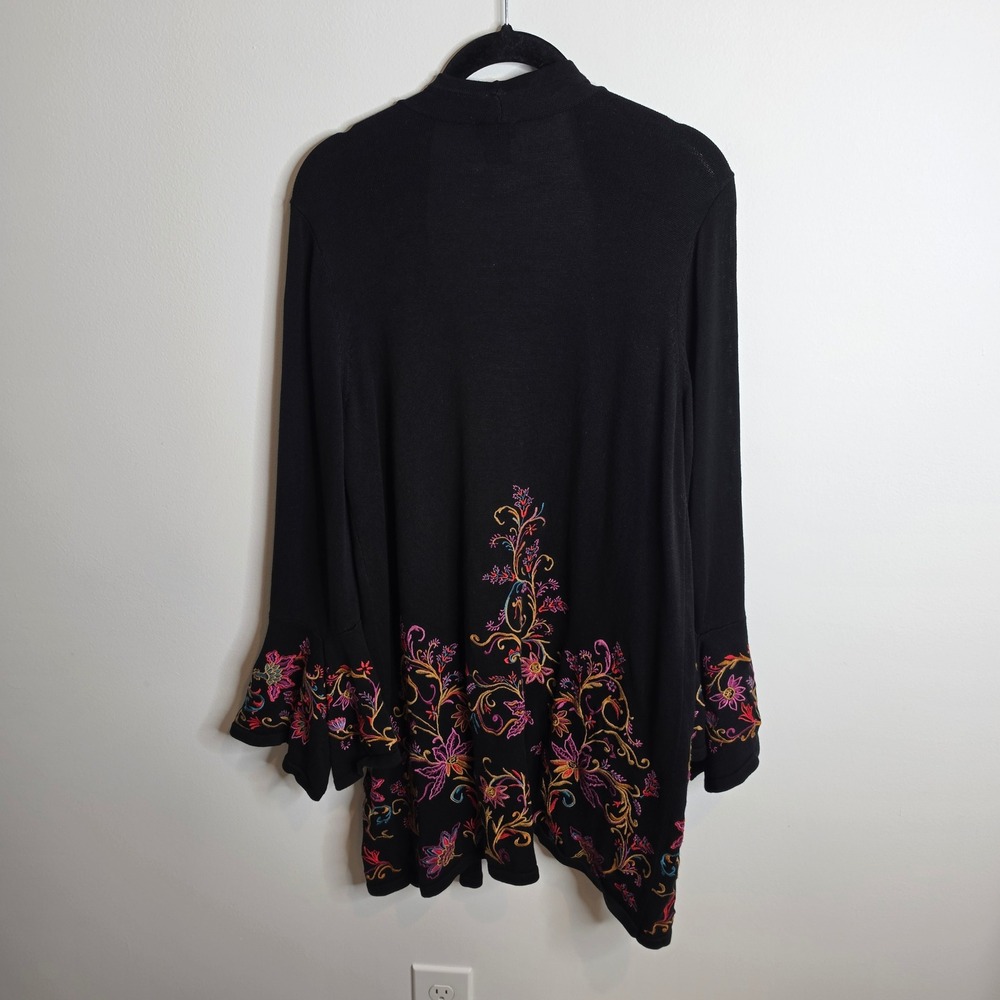 Chico's Embroidered Floral Cardigan Womens 1 (M) Bell Sleeve - Picture 2 of 6